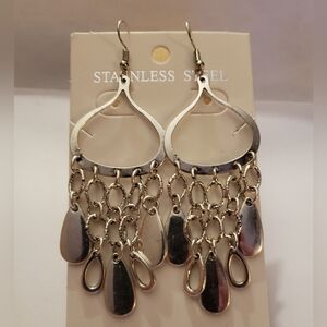 💥4/$10  Silver chandelier dangle earrings ,hypoallergenic, NWT